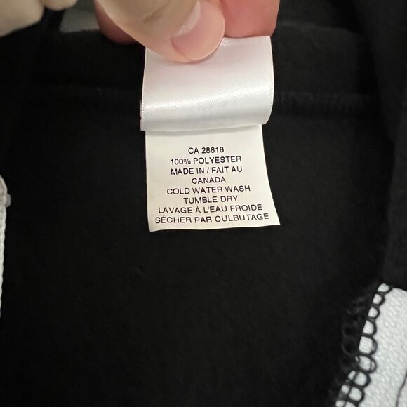 Star Trek Discovery Adult Pajamas - Rare Crew Gift - Picture 7 of 9